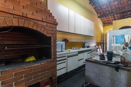 Casa para alugar com 560m², 4 quartos e 5 vagasSalão