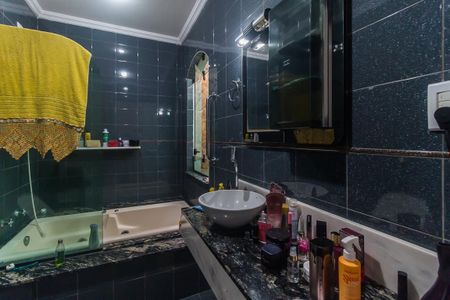 Casa para alugar com 560m², 4 quartos e 5 vagasBanheiro da Suíte