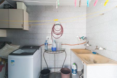 Casa para alugar com 560m², 4 quartos e 5 vagasÁrea de Serviço