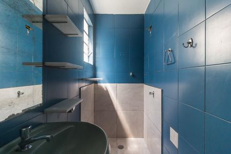 Casa para alugar com 560m², 4 quartos e 5 vagasBanheiro da Edícula