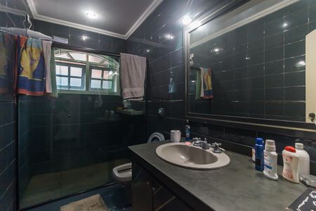 Casa para alugar com 560m², 4 quartos e 5 vagasBanheiro