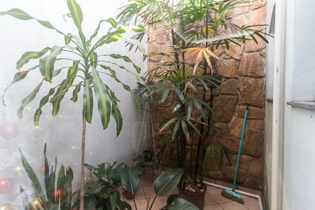 Casa para alugar com 560m², 4 quartos e 5 vagasJardim de Inverno