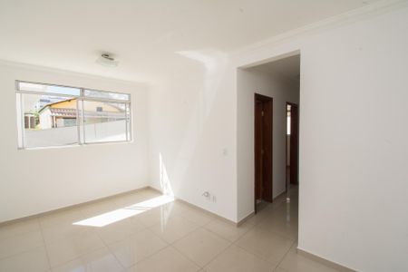 Sala de apartamento para alugar com 3 quartos, 98m² em Cabral, Contagem