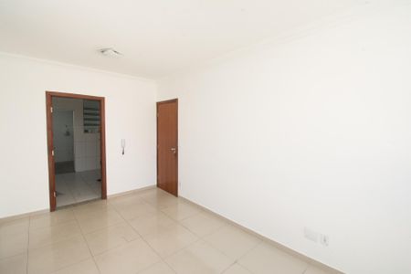 Sala de apartamento para alugar com 3 quartos, 98m² em Cabral, Contagem