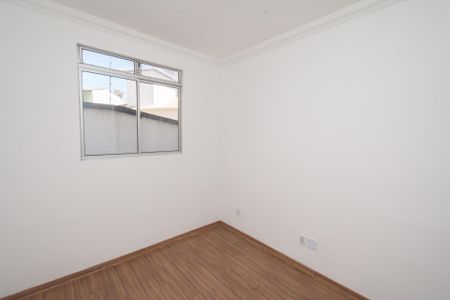 Quarto 1 de apartamento para alugar com 3 quartos, 98m² em Cabral, Contagem
