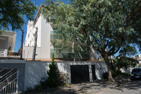 Apartamento para alugar com 98m², 3 quartos e 1 vagaFachada