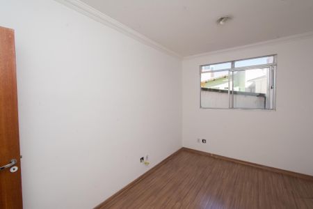 Quarto 2 de apartamento para alugar com 3 quartos, 98m² em Cabral, Contagem