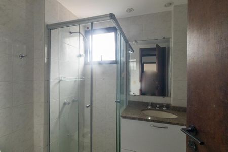 Apartamento à venda com 90m², 3 quartos e 2 vagasBanheiro da Suite