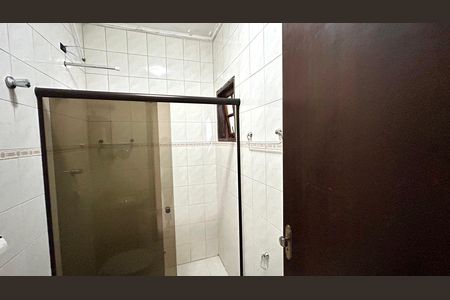 Casa para alugar com 138m², 3 quartos e 2 vagas Casa para alugar com 138m², 3 quartos e 2 vagasBanheiro 1