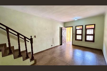 Casa para alugar com 138m², 3 quartos e 2 vagas Casa para alugar com 138m², 3 quartos e 2 vagasSala