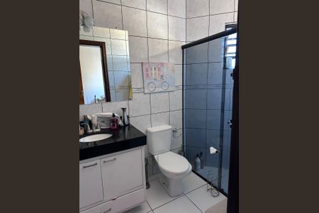 Casa de condomínio para alugar com 357m², 4 quartos e 4 vagas Casa de condomínio para alugar com 357m², 4 quartos e 4 vagasBanheiro