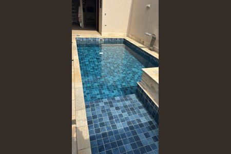 Casa de condomínio para alugar com 357m², 4 quartos e 4 vagas Casa de condomínio para alugar com 357m², 4 quartos e 4 vagaspiscina