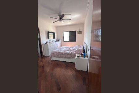 Casa de condomínio para alugar com 357m², 4 quartos e 4 vagas Casa de condomínio para alugar com 357m², 4 quartos e 4 vagasQuarto