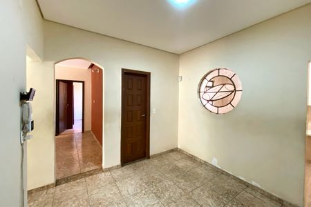 Casa à venda com 300m², 5 quartos e 2 vagas