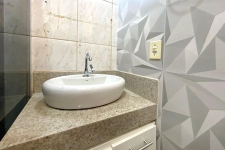 Casa à venda com 300m², 5 quartos e 2 vagas