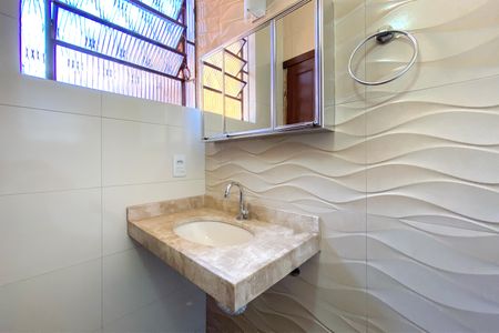 Casa à venda com 300m², 5 quartos e 2 vagas