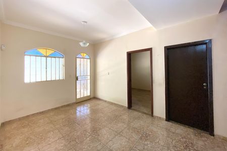 Sala de casa à venda com 5 quartos, 300m² em Floramar, Belo Horizonte