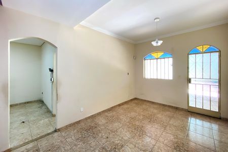 Sala de casa à venda com 5 quartos, 300m² em Floramar, Belo Horizonte