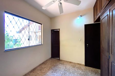 Casa à venda com 300m², 5 quartos e 2 vagas