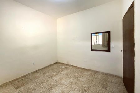 Casa à venda com 5 quartos, 300m² em Floramar, Belo Horizonte