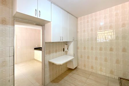 Casa à venda com 300m², 5 quartos e 2 vagas