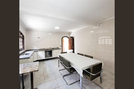 Cozinha de casa à venda com 3 quartos, 190m² em Vila Osasco, Osasco