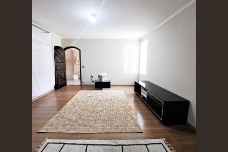 Sala de casa à venda com 3 quartos, 190m² em Vila Osasco, Osasco