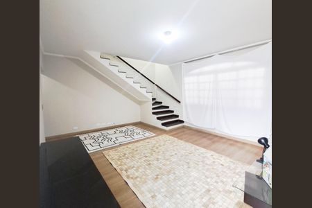 Sala de casa à venda com 3 quartos, 190m² em Vila Osasco, Osasco