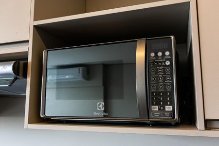 Apartamento para alugar com 65m², 2 quartos e 1 vaga Apartamento para alugar com 65m², 2 quartos e 1 vagaCozinha - Microondas