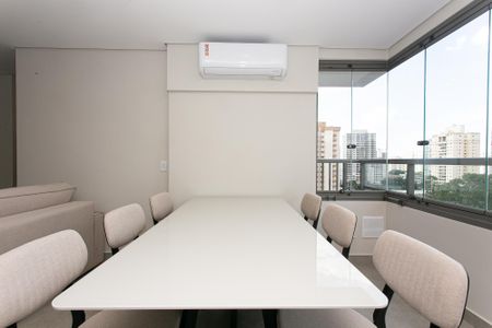 Apartamento para alugar com 65m², 2 quartos e 1 vaga Apartamento para alugar com 65m², 2 quartos e 1 vagaSala de Jantar