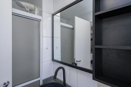 Apartamento para alugar com 3m², 1 quarto e 1 vaga Apartamento para alugar com 3m², 1 quarto e 1 vagaBanheiro da Suíte