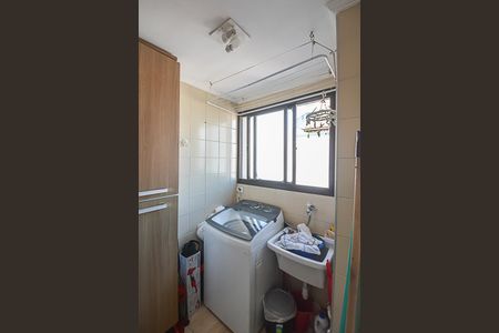 Apartamento à venda com 70m², 2 quartos e 1 vagaÁrea de Serviço