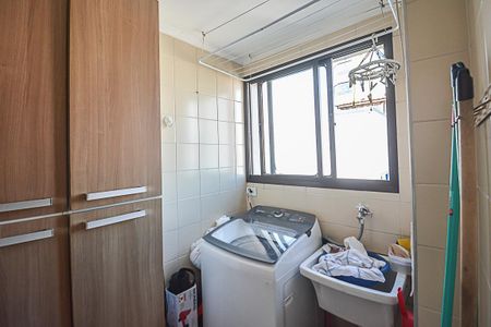 Apartamento à venda com 70m², 2 quartos e 1 vagaÁrea de Serviço