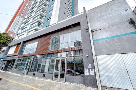 Apartamento para alugar com 65m², 2 quartos e 1 vagaFachada com Plaquinha