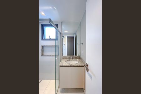 Apartamento para alugar com 65m², 2 quartos e 1 vagaBanheiro da Suíte