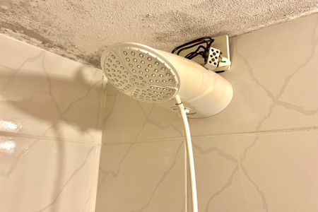 Casa à venda com 130m², 2 quartos e 2 vagasSuite de serviço 