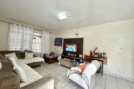 Casa à venda com 130m², 2 quartos e 2 vagasSala