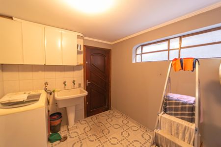 Casa para alugar com 228m², 2 quartos e 4 vagasÁrea de Serviço