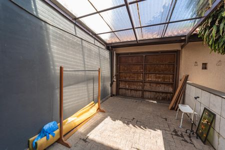 Casa para alugar com 228m², 2 quartos e 4 vagasEntrada