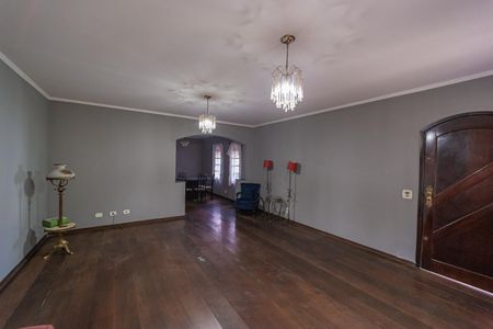 Casa para alugar com 228m², 2 quartos e 4 vagasSala