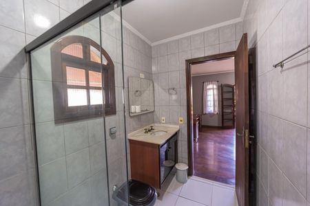 Casa para alugar com 228m², 2 quartos e 4 vagasBanheiro do Quarto 1