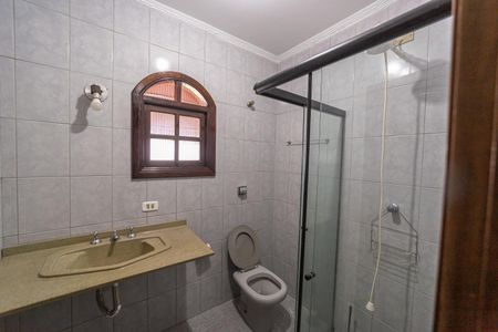 Casa para alugar com 228m², 2 quartos e 4 vagasBanheiro Social