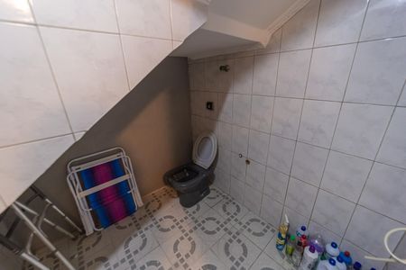 Casa para alugar com 228m², 2 quartos e 4 vagasBanheiro