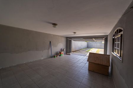 Casa para alugar com 228m², 2 quartos e 4 vagasGaragem