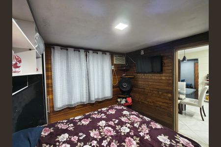 Casa à venda com 216m², 4 quartos e 2 vagas Casa à venda com 216m², 4 quartos e 2 vagasQuarto 4