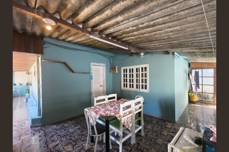 Casa à venda com 216m², 4 quartos e 2 vagas Casa à venda com 216m², 4 quartos e 2 vagasArea Gourmet