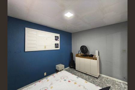 Casa à venda com 216m², 4 quartos e 2 vagas Casa à venda com 216m², 4 quartos e 2 vagasQuarto 3