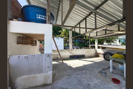 Casa à venda com 216m², 4 quartos e 2 vagas Casa à venda com 216m², 4 quartos e 2 vagasTerraço