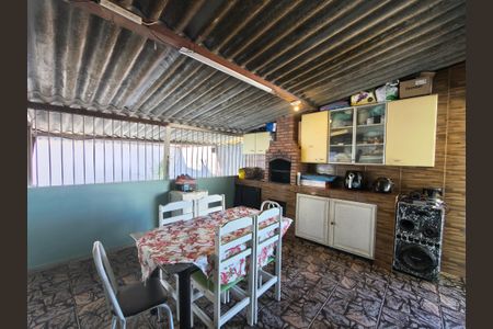 Casa à venda com 216m², 4 quartos e 2 vagas Casa à venda com 216m², 4 quartos e 2 vagasArea Gourmet