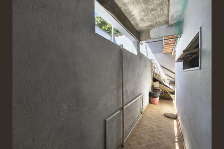 Casa à venda com 216m², 4 quartos e 2 vagas Casa à venda com 216m², 4 quartos e 2 vagasVaranda / Area de Serviço